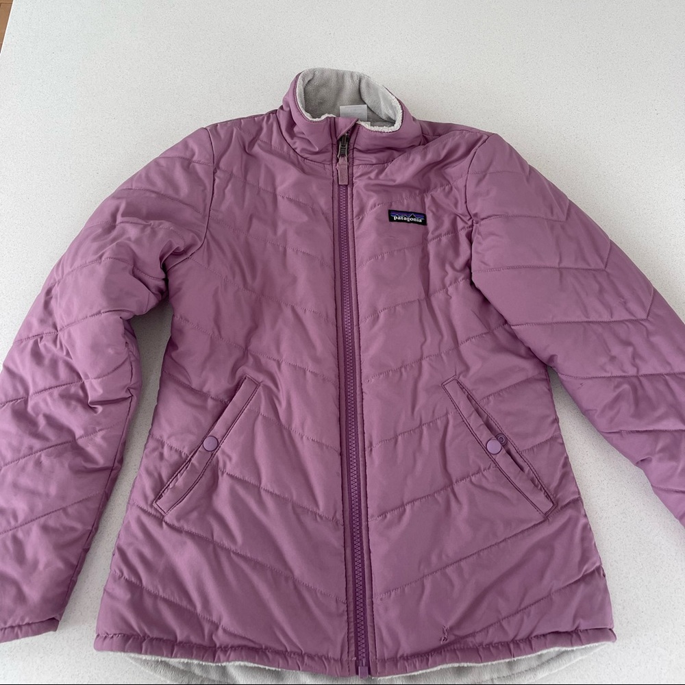 Patagonia girl jacket size 12 (fits like a 10)